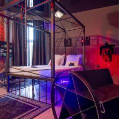 BDSM GREY TOP LOCATION Manufaktura Apart 18 Centrum Miasta , Idelny na Prezent , Parking na terenie , Bardzo Wygodne Łóżko ,OGROMNE LUSTRO ,Tylko dla dorosłych ADULTS ONLY