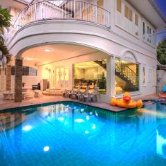 Villa Tewaree near Walking Street and beaches