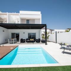 Serena Villa 38 - Heated pool, Sea Views, AC, High Speed Internet