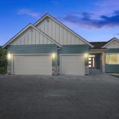 *NEW* Canyon View Dream Retreat + Views +Anchorage