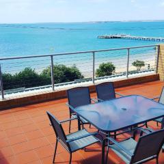 8-17 The Esplanade, Cowes