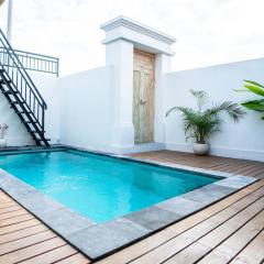 2BR Rice Field View Private Villa in Cemagi