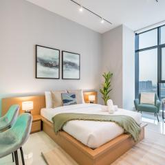 Stylish Studio Apartment in Blue Wave Tower, Dubailand by Deluxe Holiday Homes