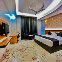 The Grand Oasis Hotel & Resort
