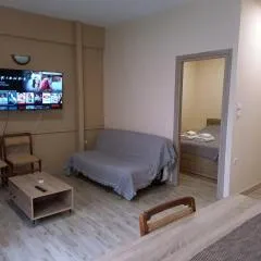 Sam's View City Heart Tripoli - Beautiful Apartment With Backyard