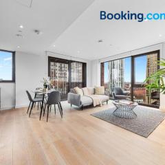 Central London New 2 bedroom flat Riverview Balcony