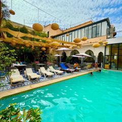 Palais Shazam & SPA