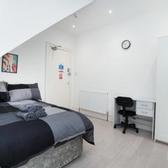Cosy fully equipped Studio 7, close to University