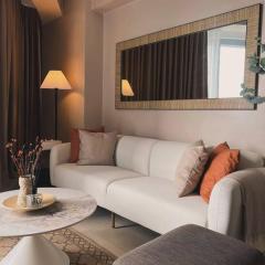 AEON TOWER STUDIO by The 8Flats