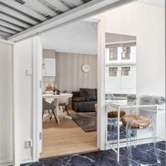 Happy Days Relaxing room with smart solutions shared apartment with one other bedroom