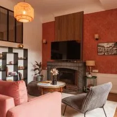 Au Formi'Dole, terrasse avec vue canal