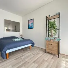 Charmant T1 entre ville et lac avec balcon