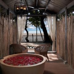 LaRiSa Resort, Morjim