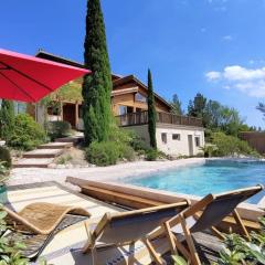 Les cigales magnifique maison en bois avec piscine