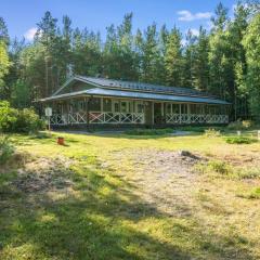 Holiday Home Villa blombacka by Interhome