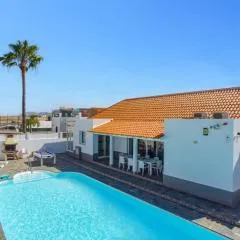 Villa Esmeralda by Villa Plus