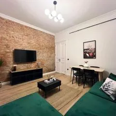Charming 2BR AC in Center - Santur D1