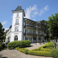 Ruhige FeWo mit Strandkorb, Villa Stranddistel, Binz