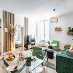 L52 2BDR Massena central, 2 min from the beach AC