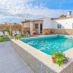 3 Bedroom Stunning Home In Peñaflor