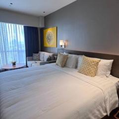 Staycation at The Hotel Residences at ACQUA