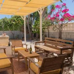 Amaris Mango Seafront Villa