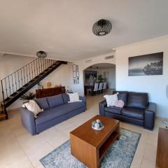Amazing Apartamento Renes, with a shared pool