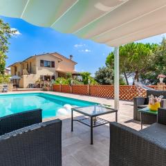 Pool, 5 Mins to Volterra Center, 4 Sleeps