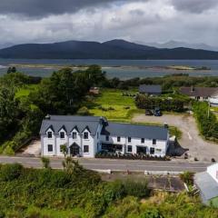 Lake House & Private Pub Kerry - Large Groups up to 26 People