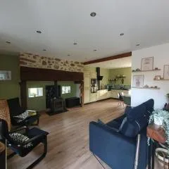 Maison dans ancien corps de ferme 4 à 6 personnes