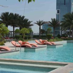 Fabulous Canal Views Al Habtoor City