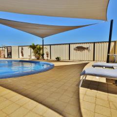 Blue Beard's Hideaway - Kalbarri, WA
