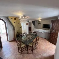 Casa Orencio, bosque encantado de Parauta