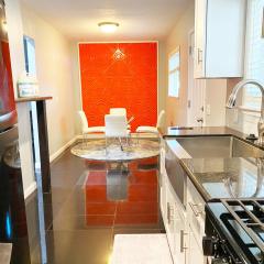 Chic Victorian Oasis - Oakland Heart