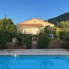 Maison climatisée avec piscine privée et jardin, Arles-sur-Tech - FR-1-703-191