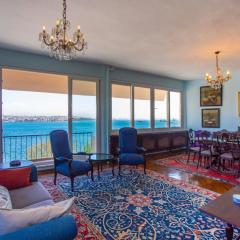 Waterfront Penthouse Apt with a Stunning View