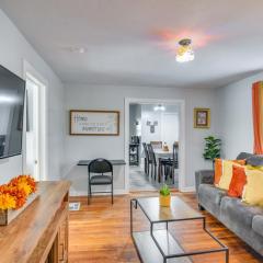 Downtown Brockton Apt Less Than 1 Mi to Local Dining