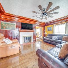 Family-Friendly Home Walk to Lake Erie!