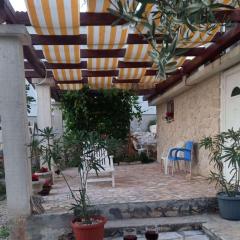 Apartments with parking space Vinjerac, Zadar - 23145