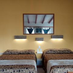 THE GREEN HOUSE BY E&M dos camas matrimoniales