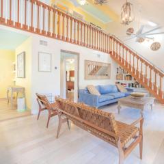 Tiki Bar, Balcony, Patio, 250 steps Beach Village!