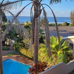 Hello Holiday at D17 Banana Beach Club