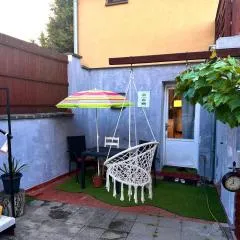 Domeček u letište s vlastním vstupem a vlastní zahrádkou