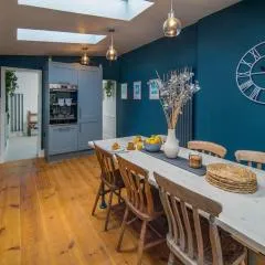 Captain's Cottage - Central West Cowes - Spacious, entire 1-bed home