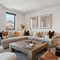 Frontgate 302 by East West Hospitality
