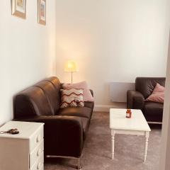 Colton House - Apt 2