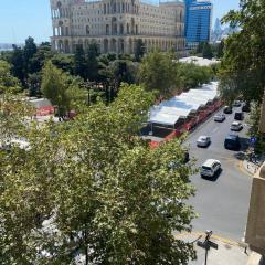 Formula 1 Baku Apartment formula raceway view