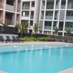 Comfortable Living - NO PARTIES- 3 Bedroom sleeps 6, parking, pool, other amenities - Near Showgrounds