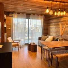 Alpe d'Huez Le Majestic 2 skis aux pied