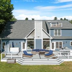 Luxury Riverfront Retreat Hot Tub, Game Room, Gym